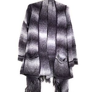 Cecice Cardigan Sweater‎